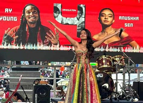 artist performing in new york.